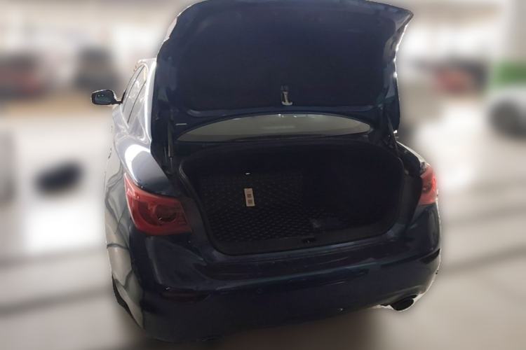 Used Infiniti Q50L 2016 2.0T Enjoyment Edition Trunk