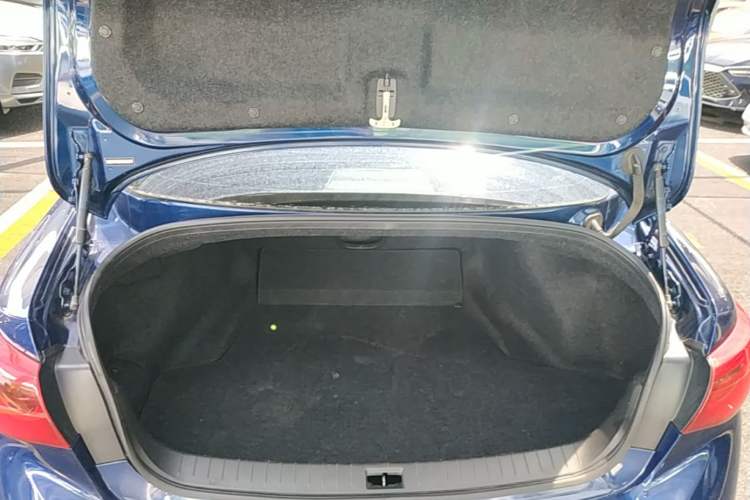 Used Infiniti Q50L 2016 2.0T Ambition Edition Trunk
