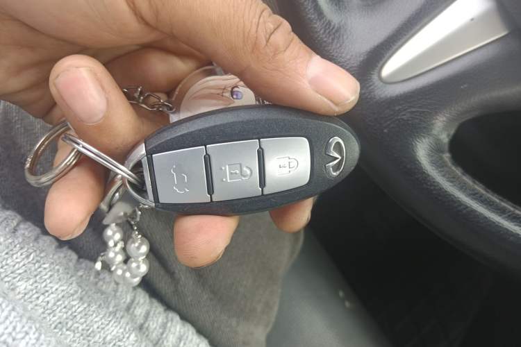 Used Infiniti Q50L 2016 2.0T Enjoyment Edition Vehicle Key