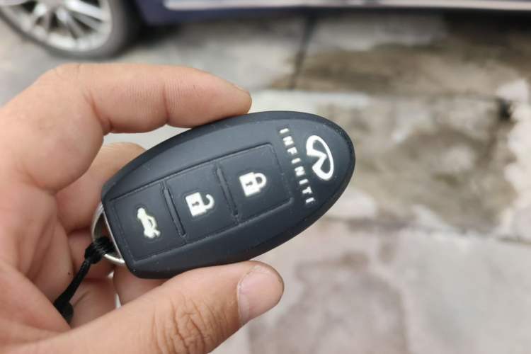 Used Infiniti Q50L 2016 2.0T Ambition Edition Vehicle Key