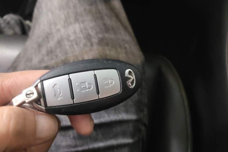Used Infiniti Q50L 2016 2.0T Enjoyment Edition Vehicle Key