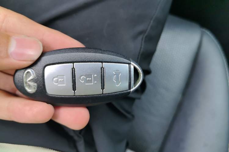 Used Infiniti Q50L 2016 2.0T Enjoyment Edition Vehicle Key