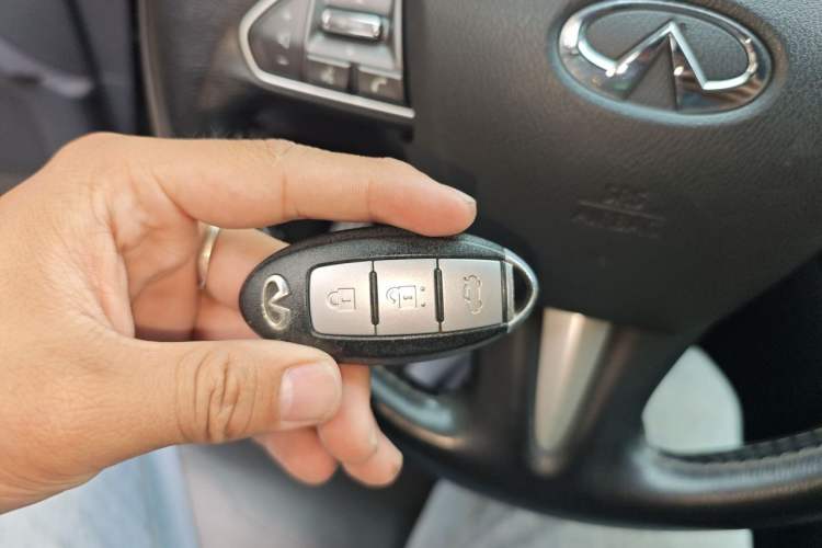 Used Infiniti Q50L 2016 2.0T Enjoyment Edition Vehicle Key