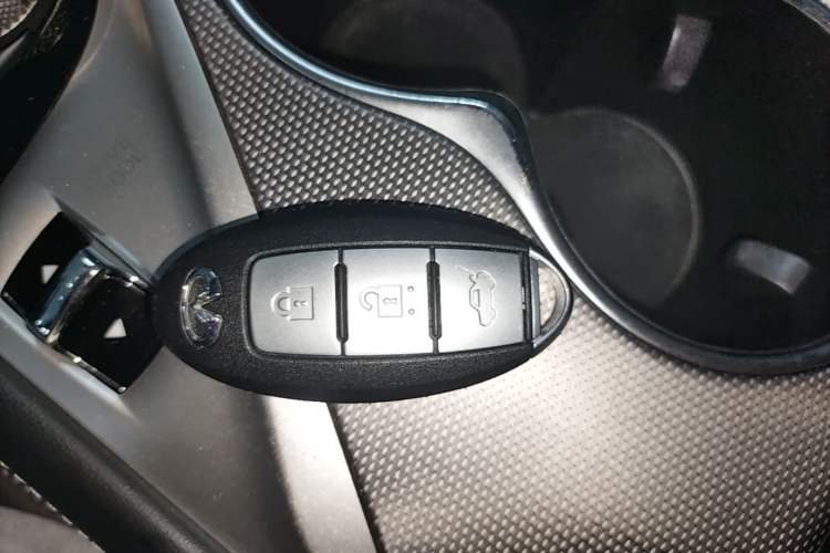 Used Infiniti Q50L 2016 2.0T Enjoyment Edition Vehicle Key