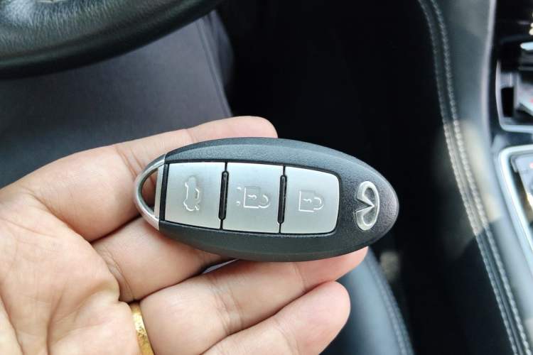 Used Infiniti Q50L 2016 2.0T Enjoyment Edition Vehicle Key