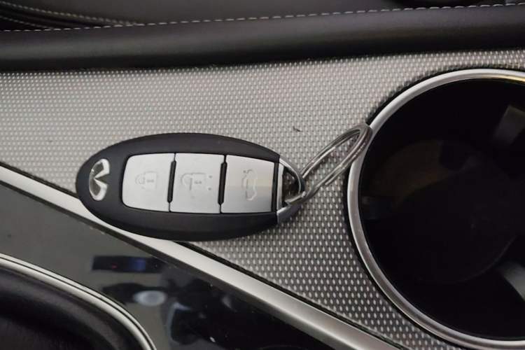 Used Infiniti Q50L 2016 2.0T Enjoyment Edition Vehicle Key