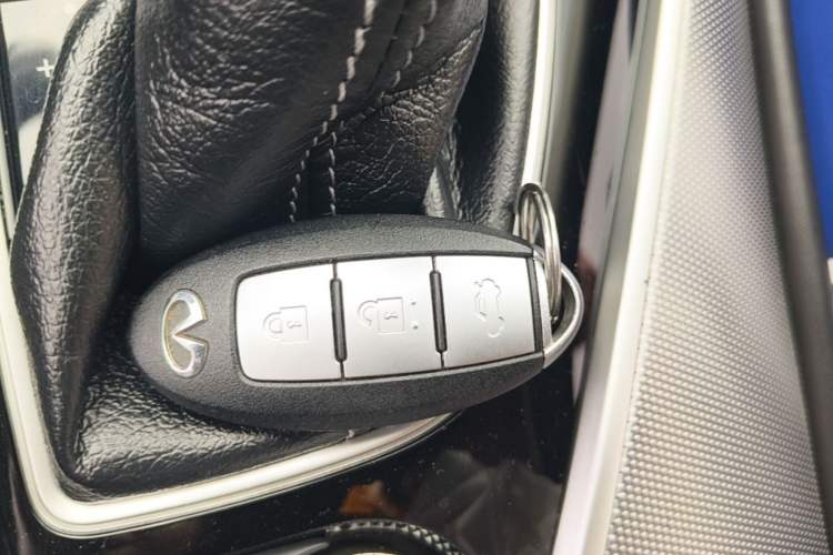 Used Infiniti Q50L 2016 2.0T Enjoyment Edition Vehicle Key