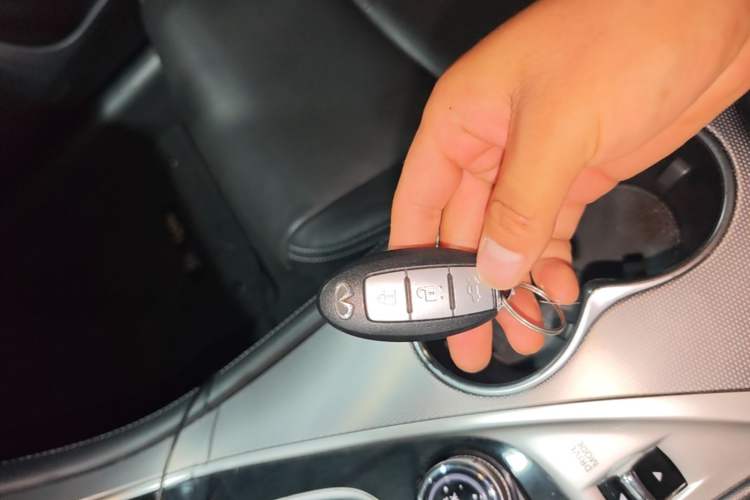 Used Infiniti Q50L 2016 2.0T Enjoyment Edition Vehicle Key