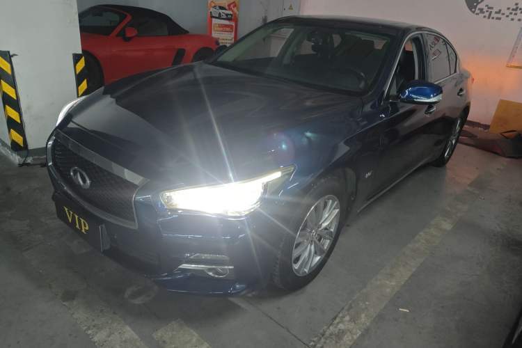 Used Infiniti Q50L 2016 2.0T Enjoyment Edition Guazi used car, China used car export, Used car for sale, Used cars, Cheapest cars for sale