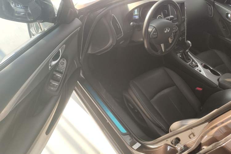 Used Infiniti Q50L 2016 2.0T Enjoyment Edition Driver Seat