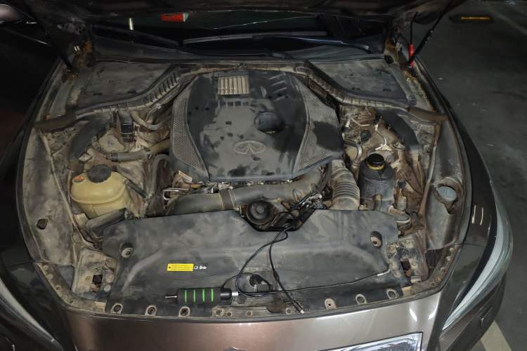 Used Infiniti Q50L 2016 2.0T Ambition Edition Engine Bay