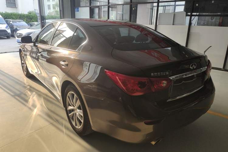 Used Infiniti Q50L 2016 2.0T Enjoyment Edition Rear Left 45 Deg