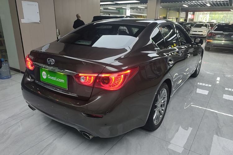 Used Infiniti Q50L 2016 2.0T Ambition Edition Rear Right 45 Deg