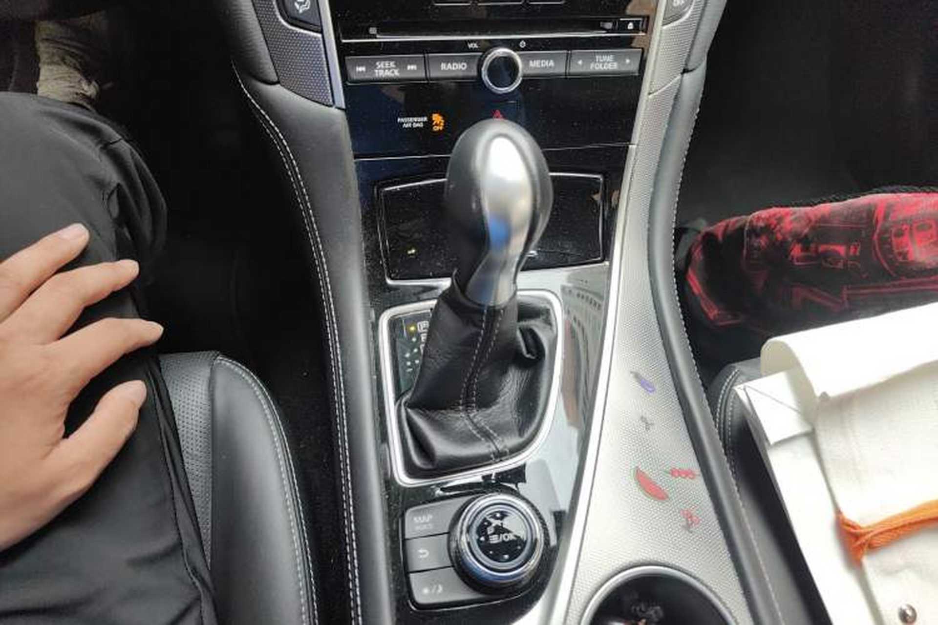 Used Infiniti Q50L 2016 2.0T Enjoyment Edition Gear Lever