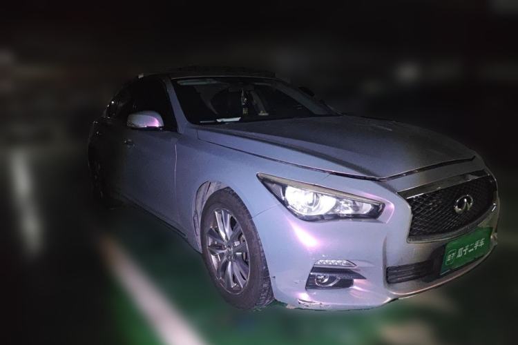 Used Infiniti Q50L 2016 2.0T Comfort Edition Front Right 45 Deg