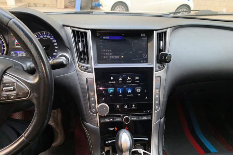 Used Infiniti Q50L 2016 2.0T Enjoyment Edition Audio And AC Panel