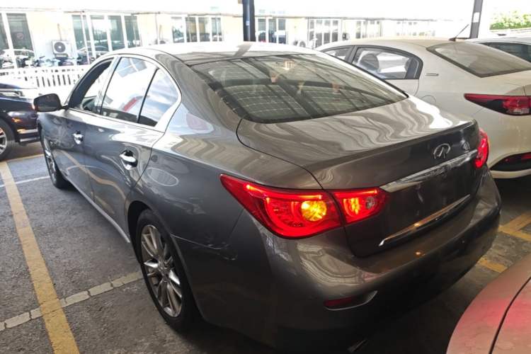 Used Infiniti Q50L 2016 2.0T Enjoyment Edition Exterior 2
