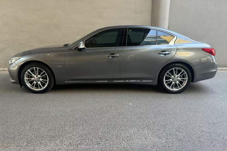 Used Infiniti Q50L 2016 2.0T Ambition Edition Exterior 3