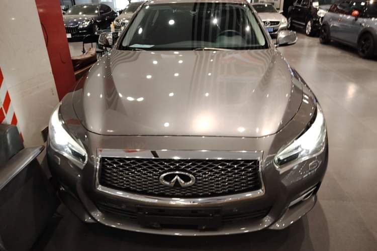 Used Infiniti Q50L 2016 2.0T Enjoyment Edition Front