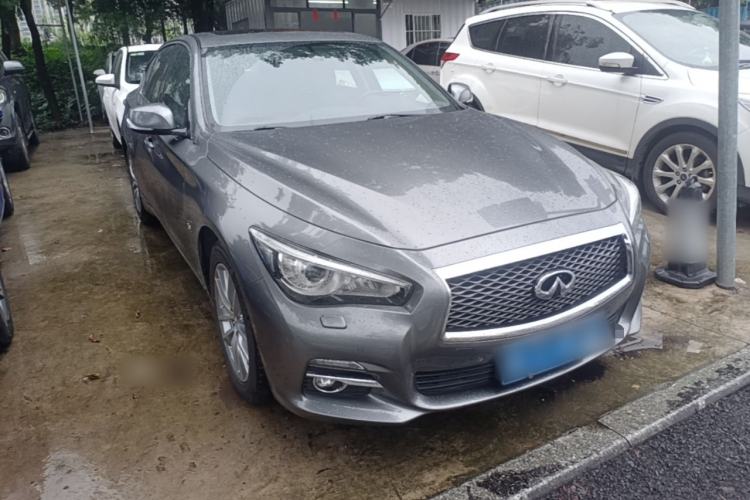 Used Infiniti Q50L 2016 2.0T Enjoyment Edition Front Right 45 Deg