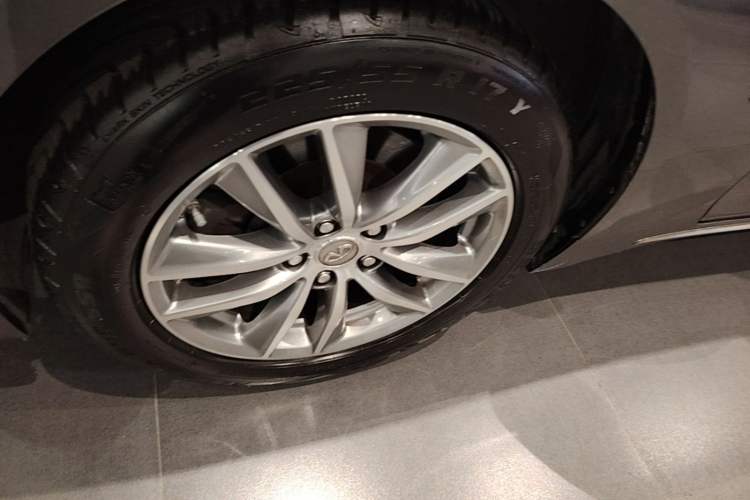 Used Infiniti Q50L 2016 2.0T Enjoyment Edition Left Front Wheel Hub