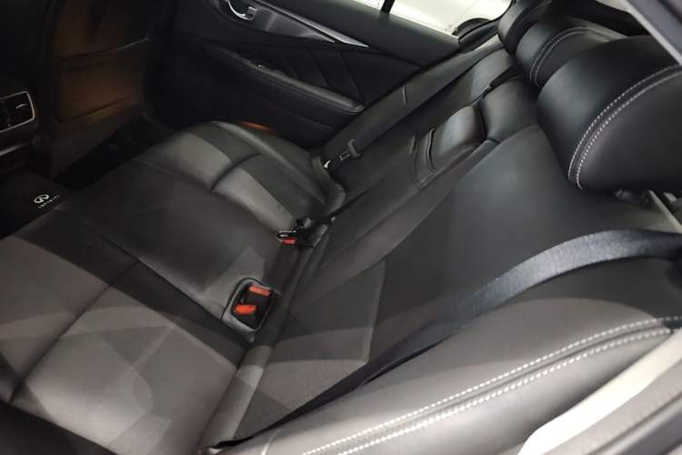 Used Infiniti Q50L 2016 2.0T Enjoyment Edition Left Rear Seat
