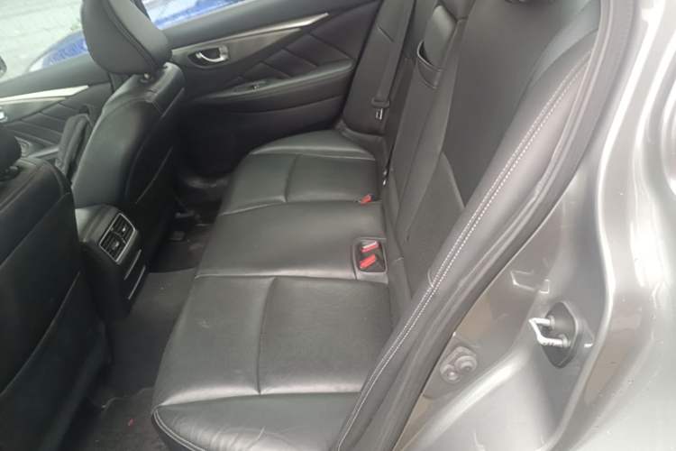 Used Infiniti Q50L 2016 2.0T Enjoyment Edition Left Rear Seat