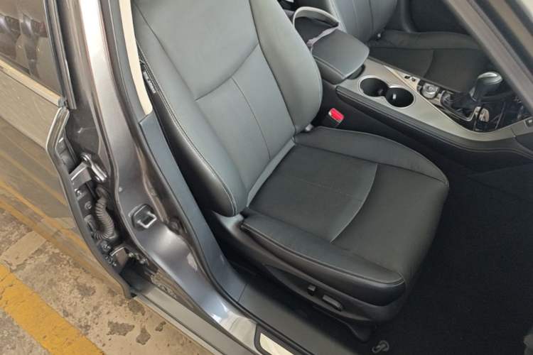 Used Infiniti Q50L 2016 2.0T Enjoyment Edition Right Front Seat