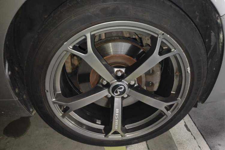 Used Infiniti Q50L 2016 2.0T Enjoyment Edition Right Front Wheel Hub