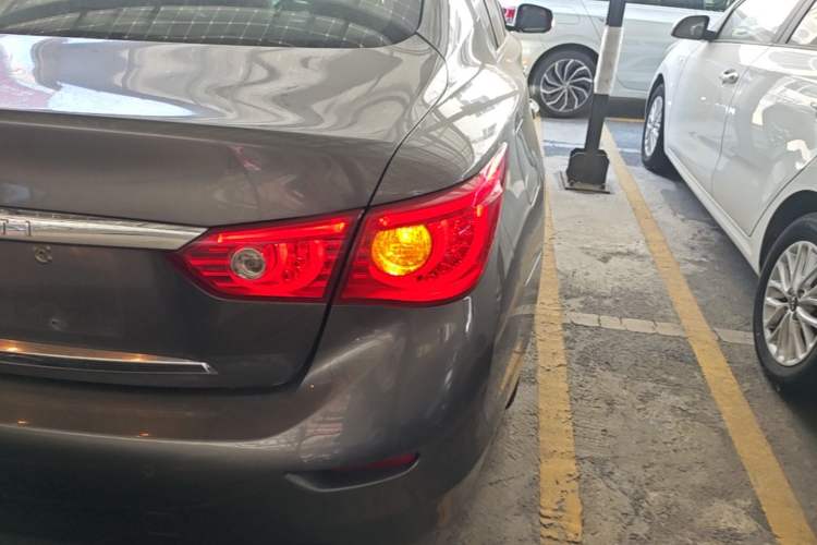 Used Infiniti Q50L 2016 2.0T Enjoyment Edition Right Rear Taillight