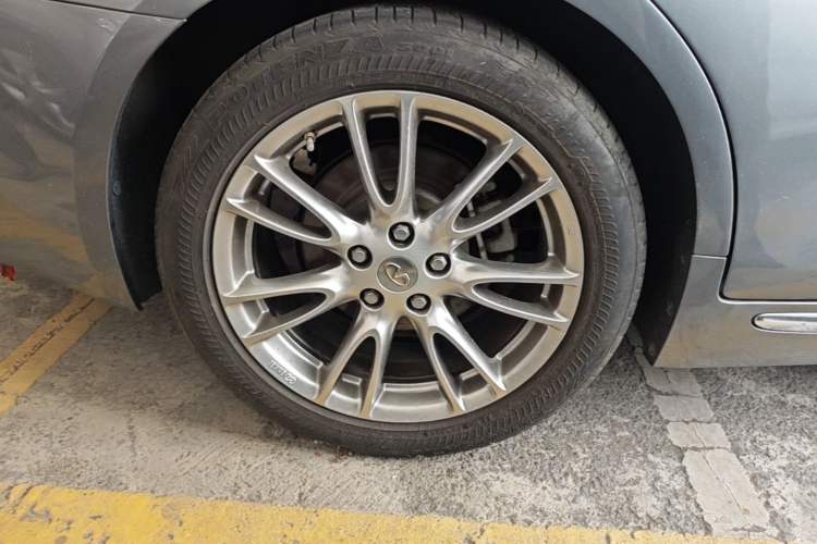 Used Infiniti Q50L 2016 2.0T Enjoyment Edition Right Rear Wheel Hub