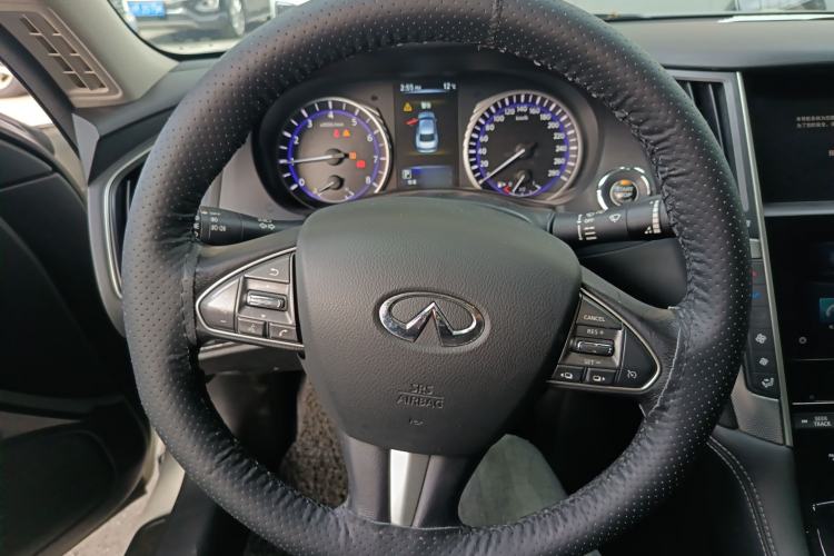 Used Infiniti Q50L 2016 2.0T Enjoyment Edition Steering Wheel