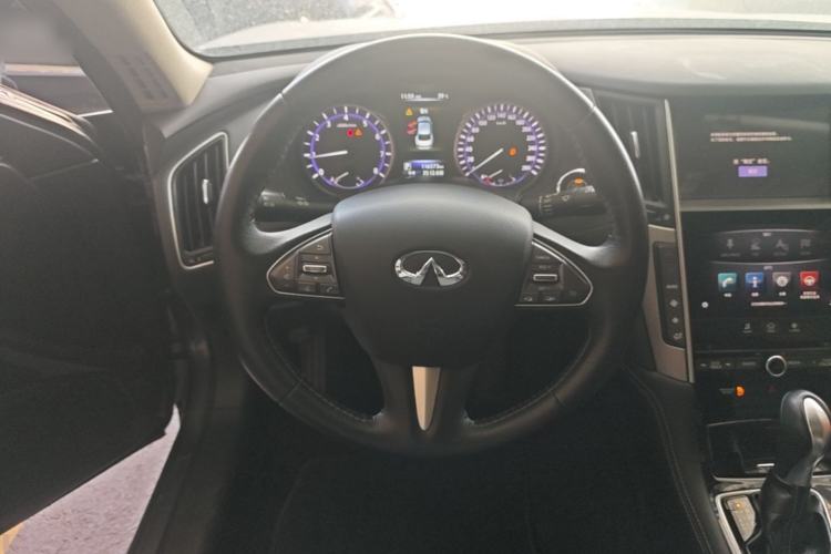 Used Infiniti Q50L 2016 2.0T Enjoyment Edition Steering Wheel