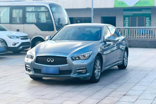 Ojetý Infiniti Q50L 2016 2.0T Enjoyment Edition