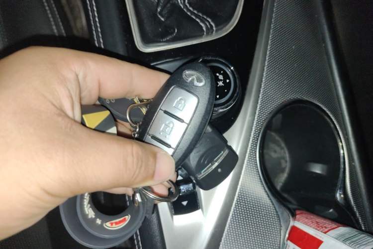 Used Infiniti Q50L 2016 2.0T Enjoyment Edition Vehicle Key