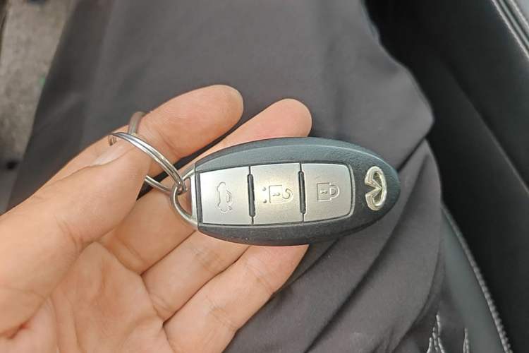 Used Infiniti Q50L 2016 2.0T Enjoyment Edition Vehicle Key