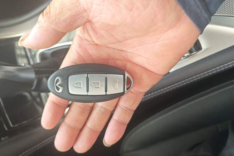 Used Infiniti Q50L 2016 2.0T Enjoyment Edition Vehicle Key