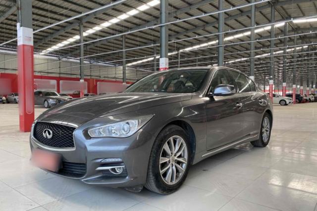 Ojetý Infiniti Q50L 2016 2.0T Comfort Edition