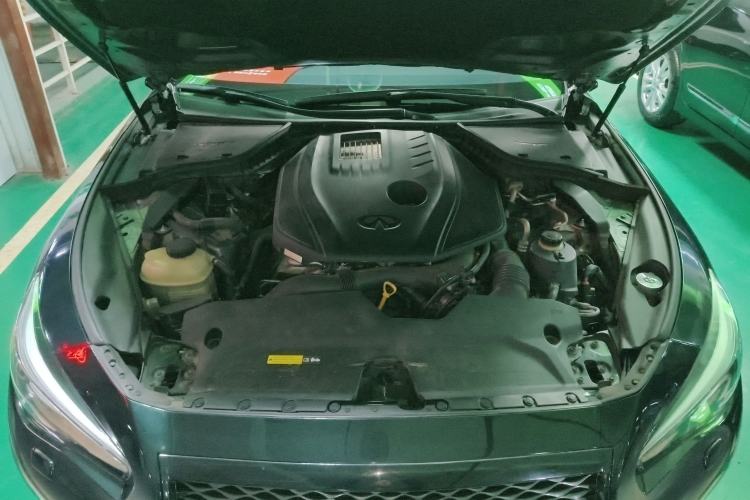 Used Infiniti Q50L 2016 2.0T Ambition Edition Engine Bay