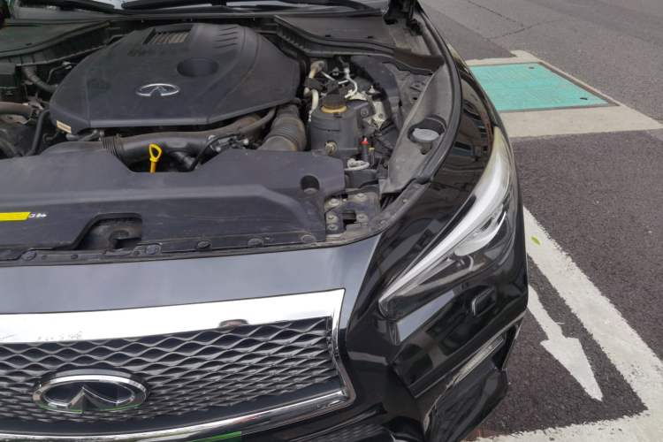 Used Infiniti Q50L 2016 2.0T Enjoyment Edition Engine Bay Left