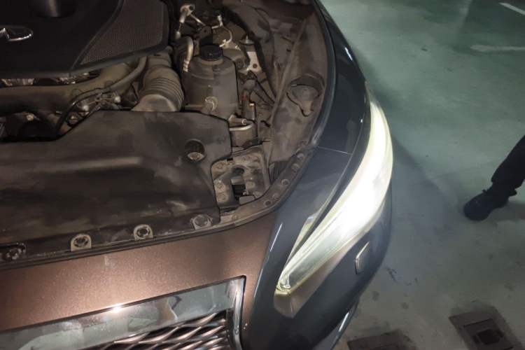 Used Infiniti Q50L 2016 2.0T Ambition Edition Engine Bay Left