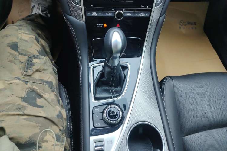 Used Infiniti Q50L 2016 2.0T Enjoyment Edition Gear Lever