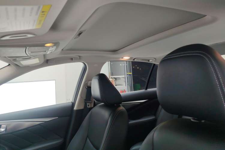 Used Infiniti Q50L 2016 2.0T Enjoyment Edition Headliner