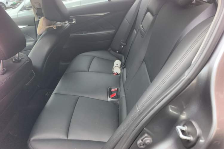 Used Infiniti Q50L 2016 2.0T Comfort Edition Left Rear Seat