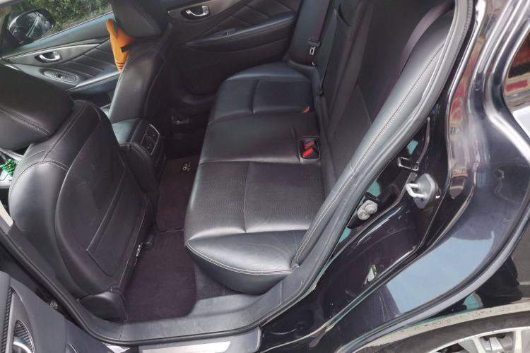 Used Infiniti Q50L 2016 2.0T Enjoyment Edition Left Rear Seat