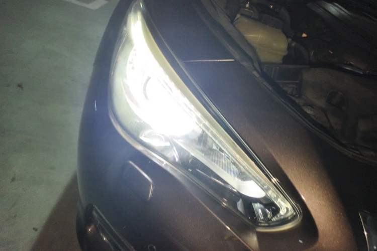 Used Infiniti Q50L 2016 2.0T Ambition Edition Right Front Headlight