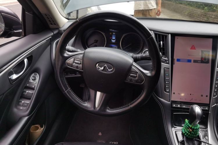 Used Infiniti Q50L 2016 2.0T Enjoyment Edition Steering Wheel