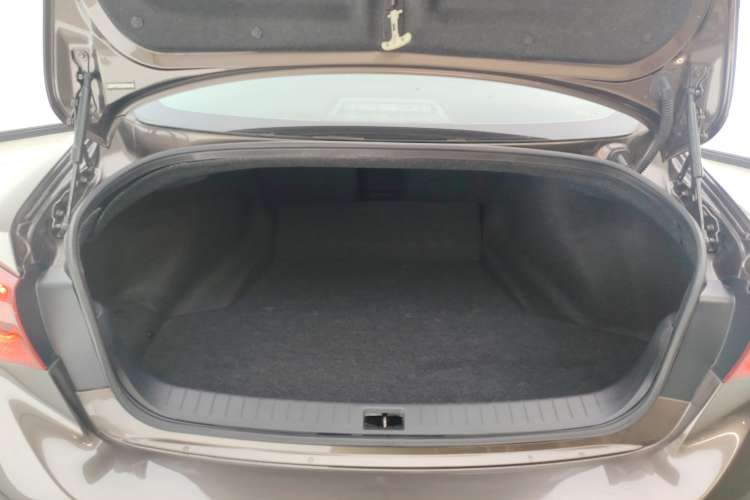 Used Infiniti Q50L 2016 2.0T Enjoyment Edition Trunk