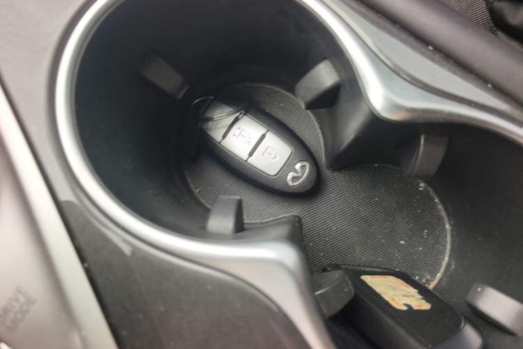 Used Infiniti Q50L 2016 2.0T Comfort Edition Vehicle Key