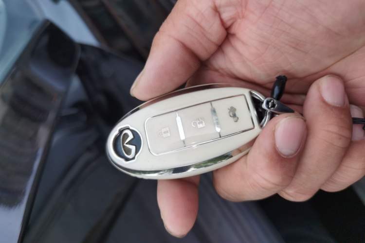 Used Infiniti Q50L 2016 2.0T Enjoyment Edition Vehicle Key